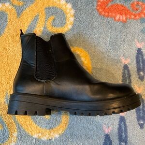 Sleek Black Ankle Boots for Women